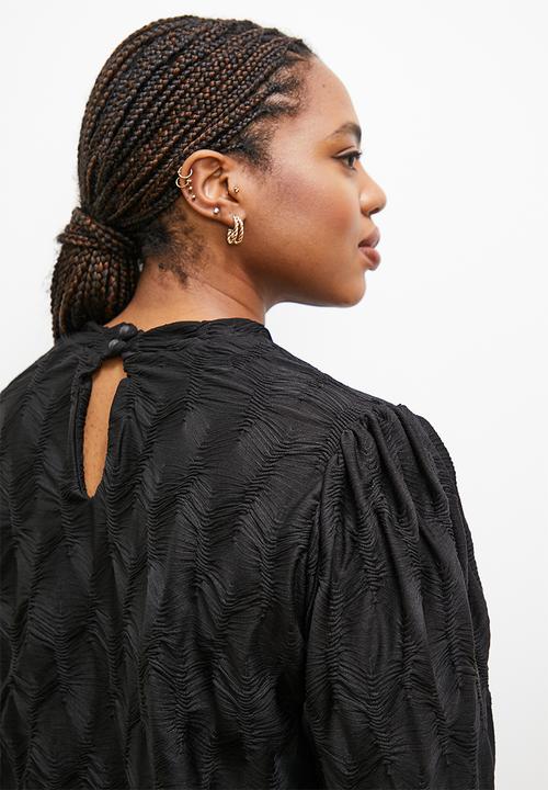 edit - Jacquard textured top - black