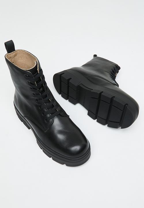 Calvin Klein - Chunky combat lace up leather boot - black