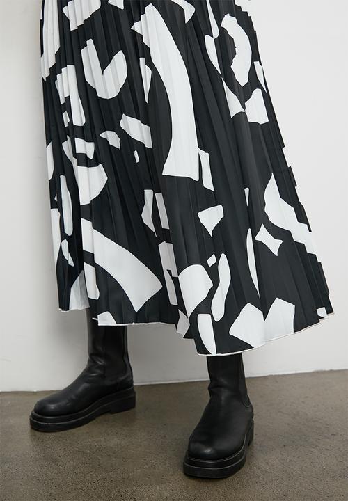 Superbalist - Modaxi pleated skirt - bold black and white mono 1