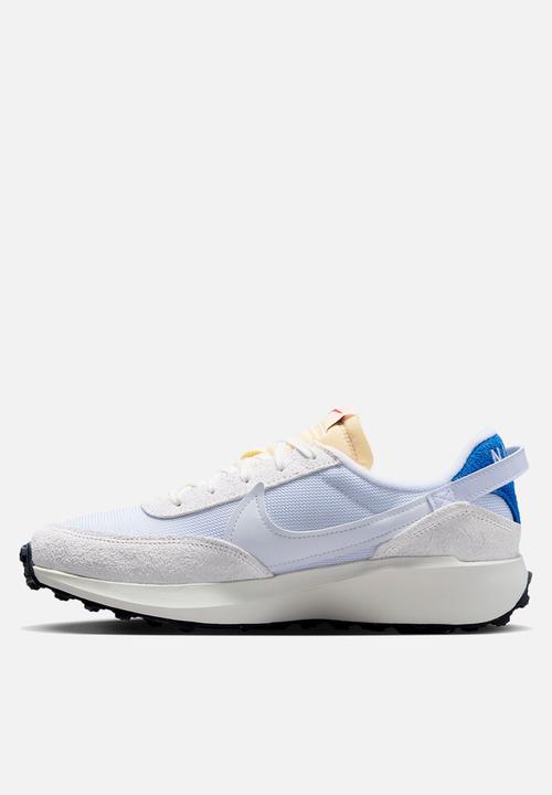 Nike - Waffle Debut
