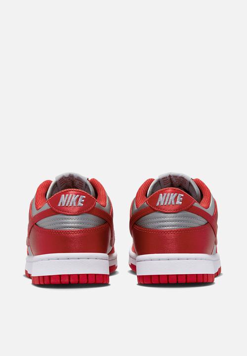 Nike - Dunk Low
