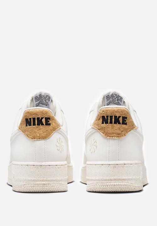 Nike - Air Force 1 '07 LV8