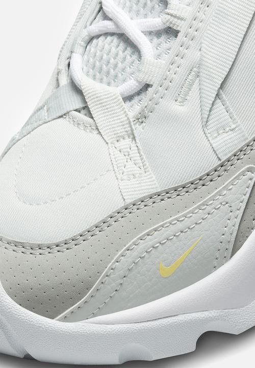 Nike - TC 7900
