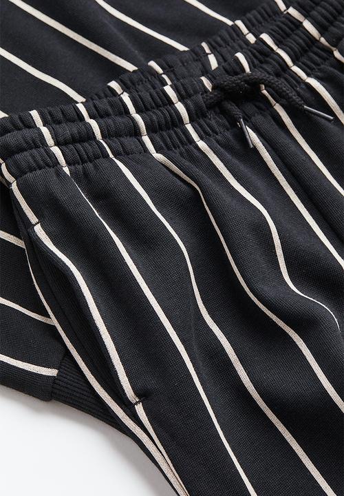 H&M - 2-Piece sweatshirt set - black/pinstriped
