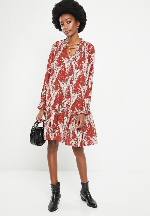 Stella Morgan - Printed long sleeve dress - red