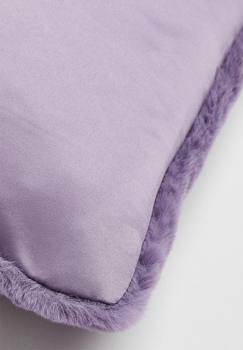 H&M - Fluffy cushion cover - purple