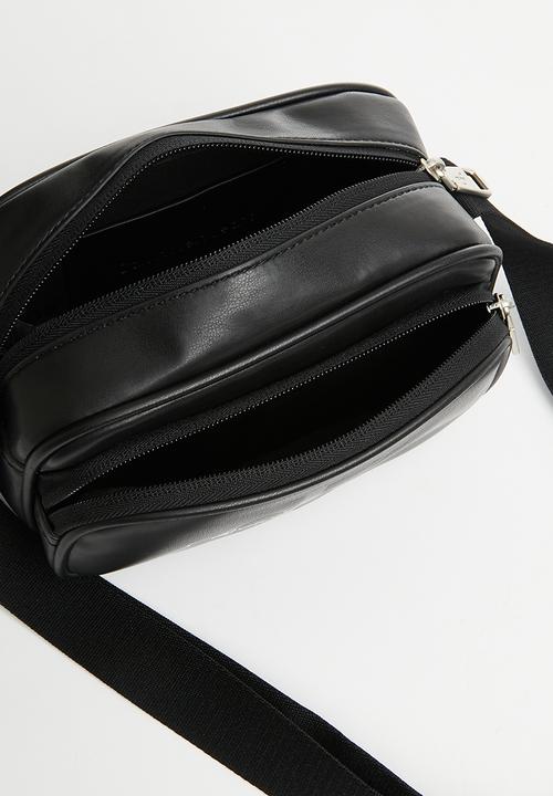 Calvin Klein - Monogram soft ew camera bag18 - black