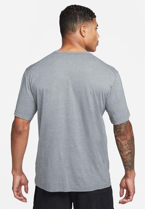 Nike - Nike Hyverse Dri-FIT UV Short-Sleeve Versatile Top