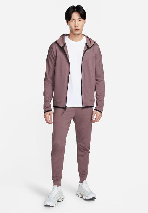 Nike - M Nike tech lightweight jogger - plum eclipse
