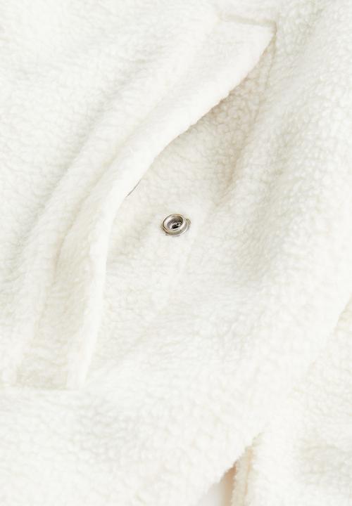 H&M - Regular fit teddy jacket - white/boring pals
