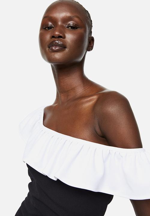 H&M - Flounced off-the-shoulder dress - black