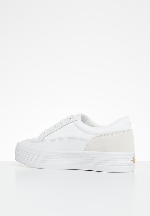Calvin Klein - Vulc flatf low cut mix material - white