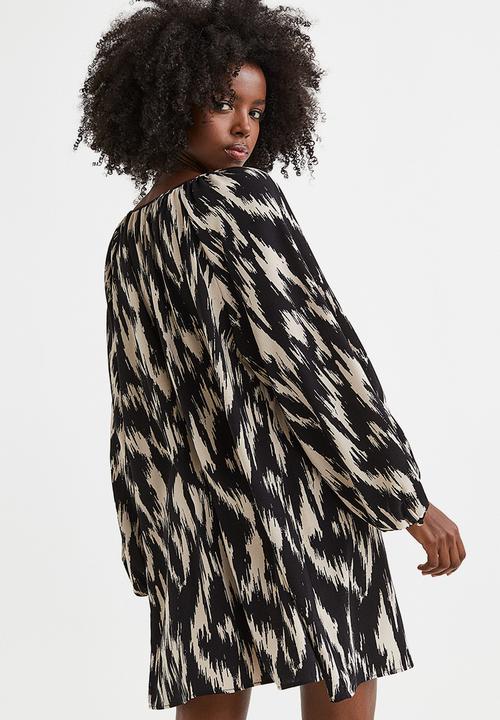 H&M - Balloon-sleeved crêpe dress - black/patterned
