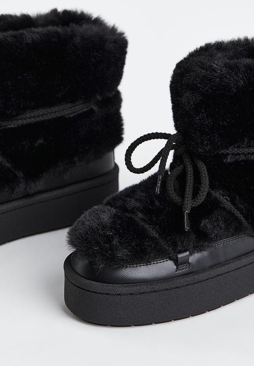 H&M - Laced padded boots - black