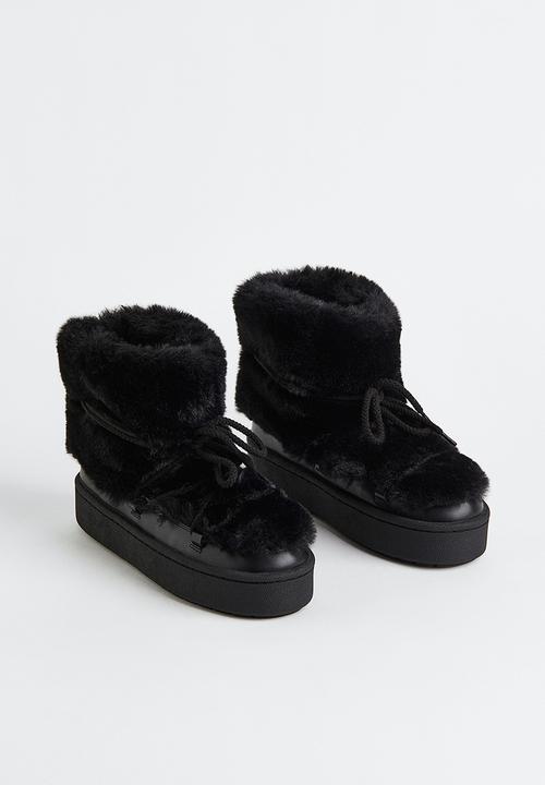 H&M - Laced padded boots - black