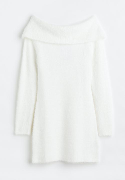H&M - Fluffy off-the-shoulder dress - white