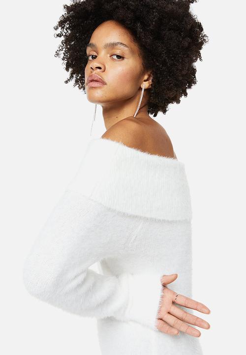 H&M - Fluffy off-the-shoulder dress - white