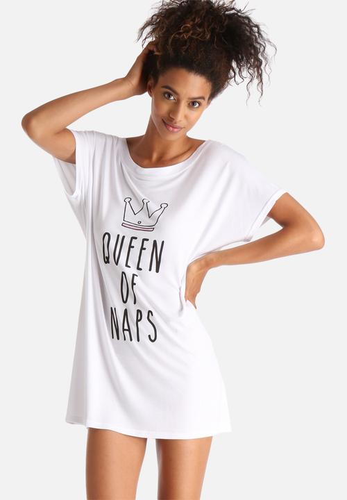 Adolescent Clothing - Queen Of Naps