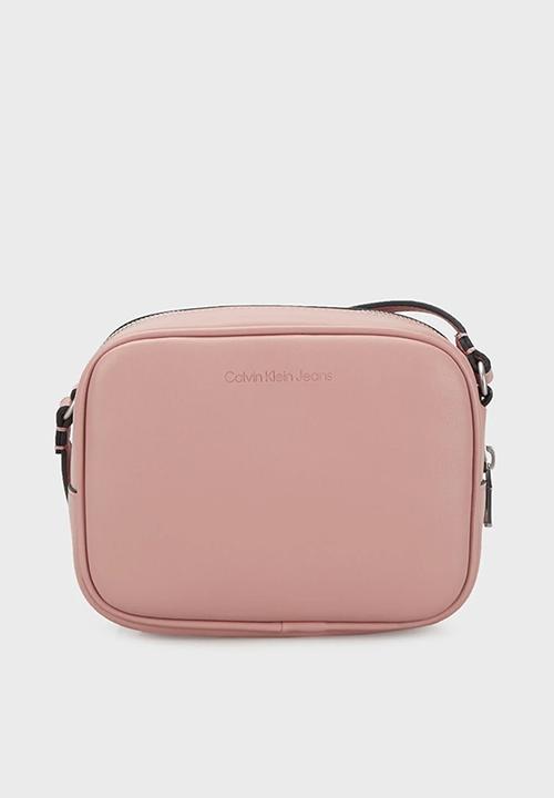 Calvin Klein - Sculpted camera bag18 - dark blush