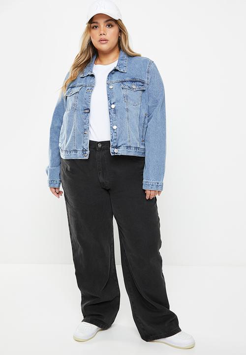 Cotton On - Plus girlfriend denim jacket - bells blue