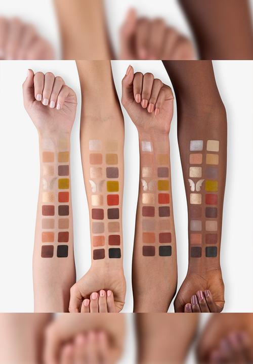 essence - Blooming Wings eyeshadow palette 03