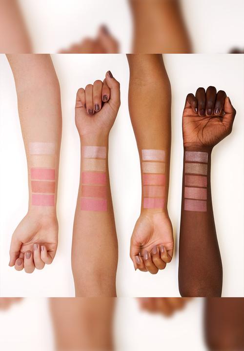 essence - peachy BLOSSOM blush & highlighter palette