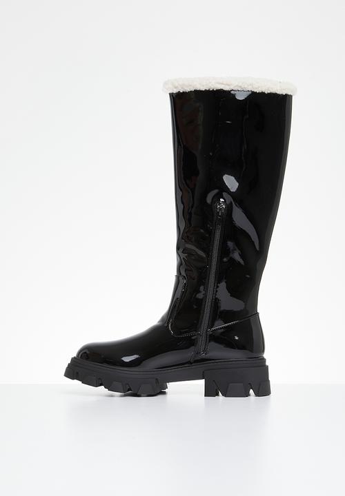 Public Desire - Ember knee length boot - black borg lining