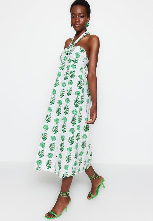 Trendyol - Skater neck tie dress - green
