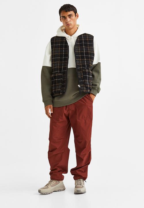 H&M - Relaxed fit hoodie - khaki green/block-coloured