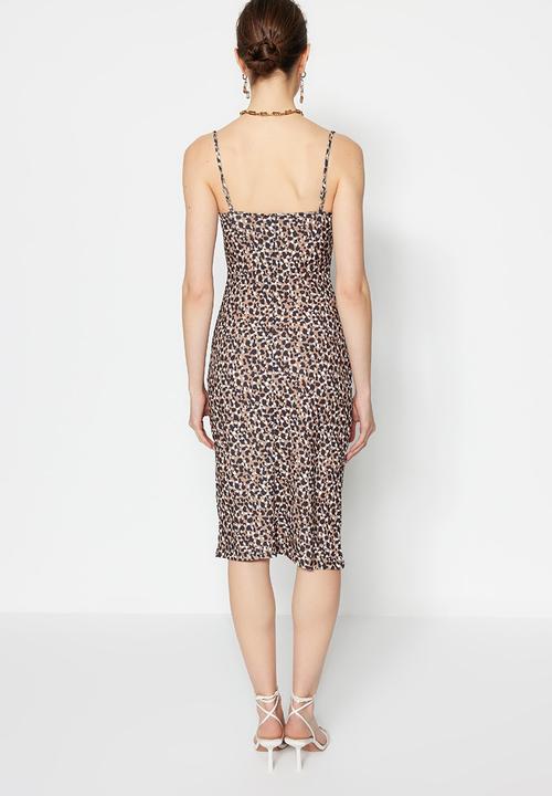 Trendyol - Mock cowl neck bodycon dress - brown