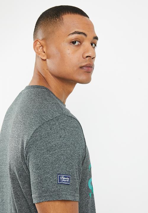 Superdry. - Cl great outdoors tee - asphalt grit