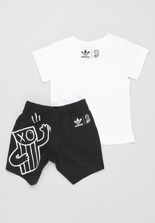 adidas Originals - Short & tee set - white/black