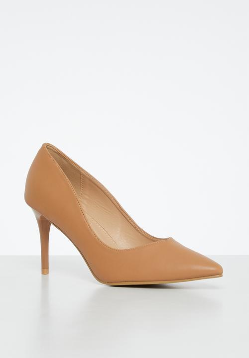 edit - Briella court heel - natural