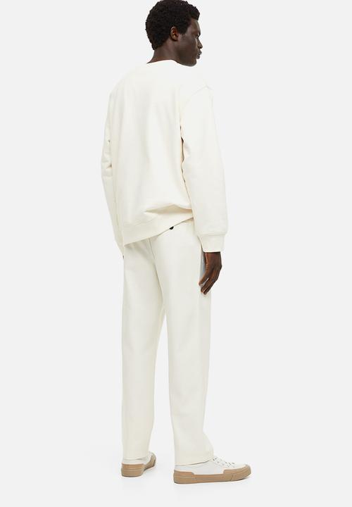 H&M - Essentials no 9: the chinos - cream