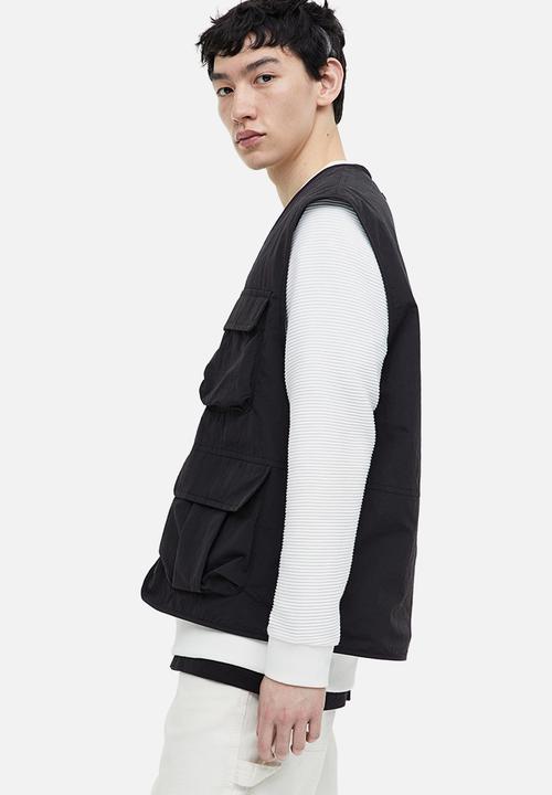 H&M - Relaxed fit nylon cargo gilet - black