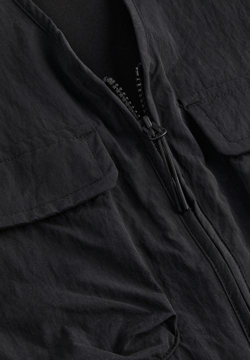 H&M - Relaxed fit nylon cargo gilet - black