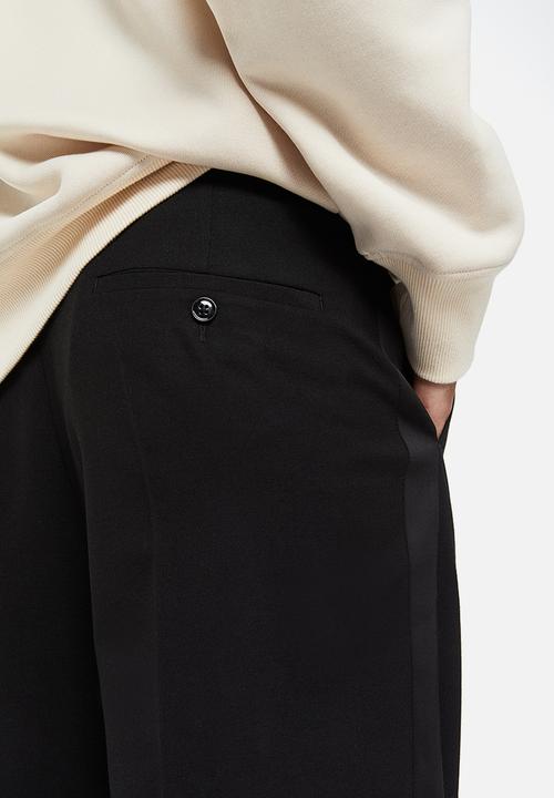 H&M - Relaxed fit tuxedo trousers - black