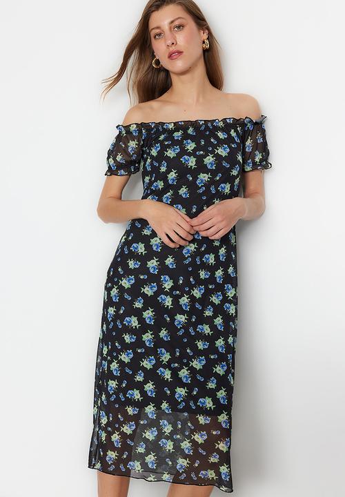 Trendyol - Floral off shoulder a-line dress - black