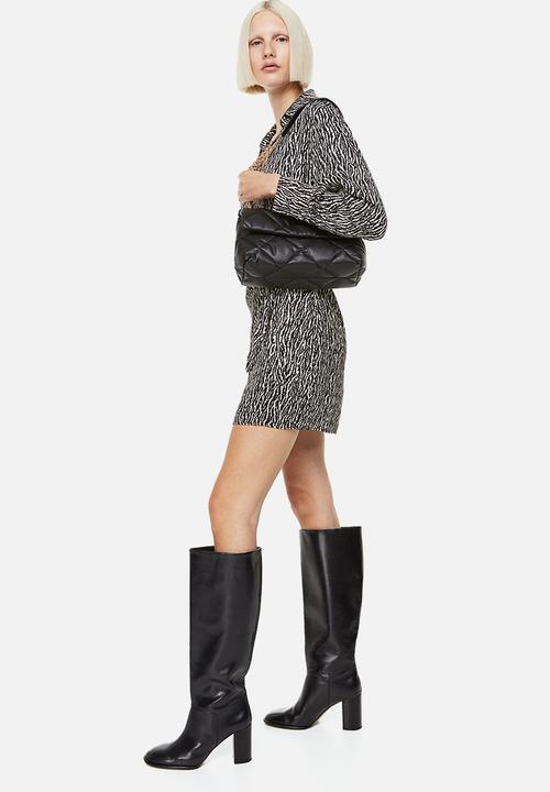 H&M - Satin wrapover shirt dress - black patterned 