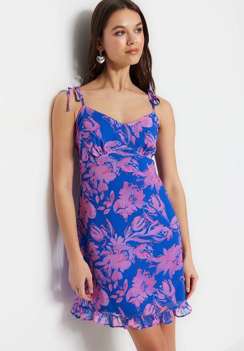 Trendyol - Sweetheart strappy dress - purple