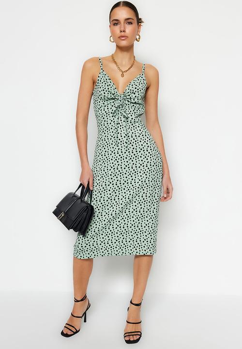 Trendyol - Ruched v-neck detail dress - mint