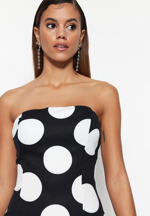 Trendyol - Sweetheart polka dot dress - black/white