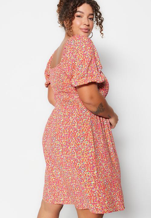 Trendyol - Plus smocked floral dress - pink