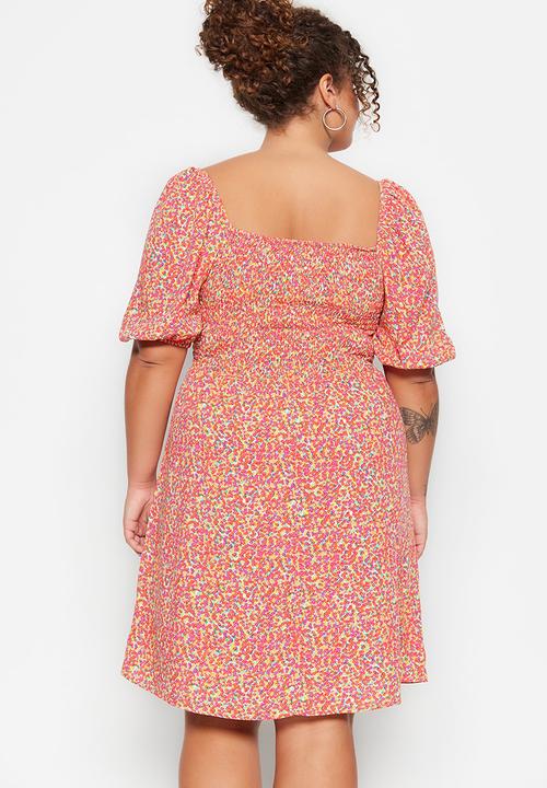 Trendyol - Plus smocked floral dress - pink