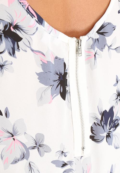 Glamorous - Feather Print Top