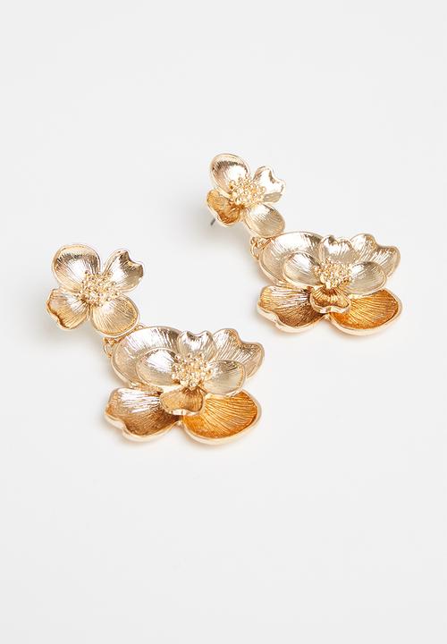 Superbalist - Milan flower statement earrings - gold