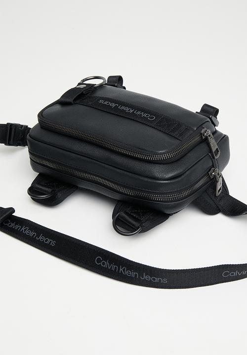 Calvin Klein - Explorer harness21 pu - black