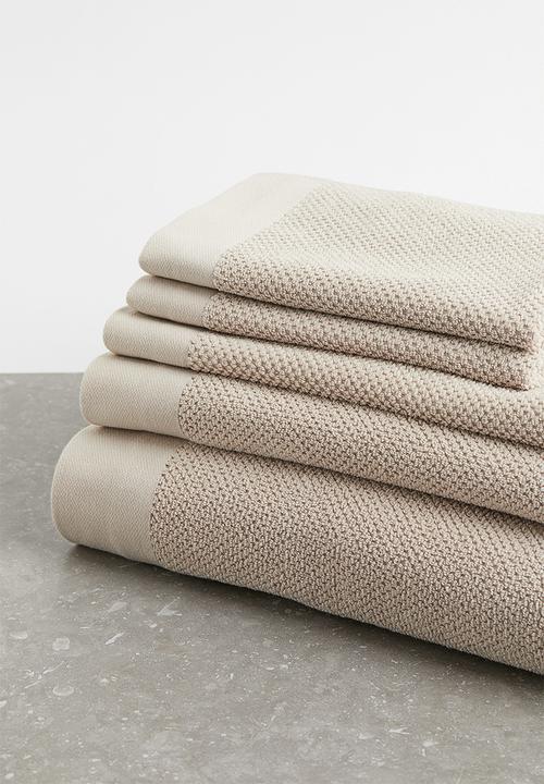 H&M - Cotton terry hand towel - light beige