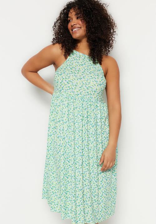 Trendyol - Plus high neck floral dress - green