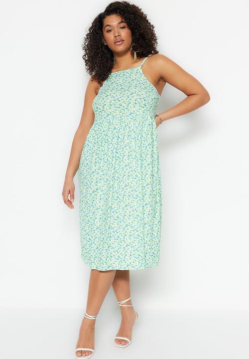 Trendyol - Plus high neck floral dress - green